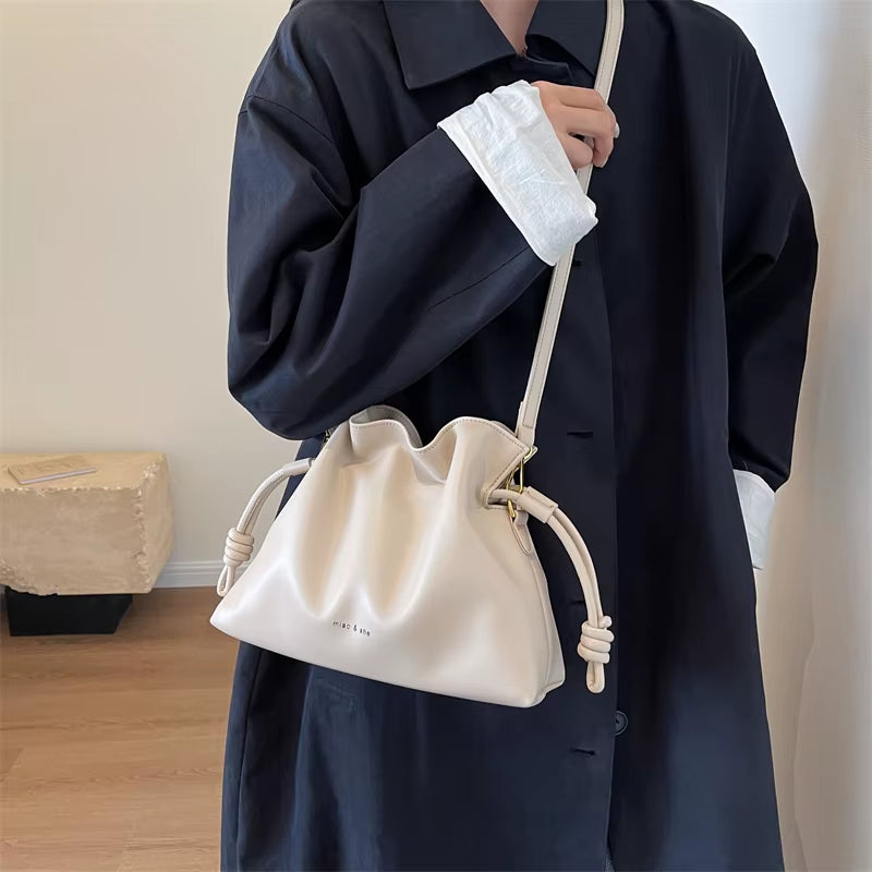 Women Pleated Bucket Bag Solid Color PU Leather Versatile Crossbody Bag Trendy Crossbody Top Handle Bag for Shopping Travel Work