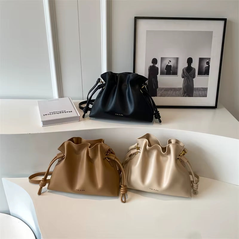 Women Pleated Bucket Bag Solid Color PU Leather Versatile Crossbody Bag Trendy Crossbody Top Handle Bag for Shopping Travel Work