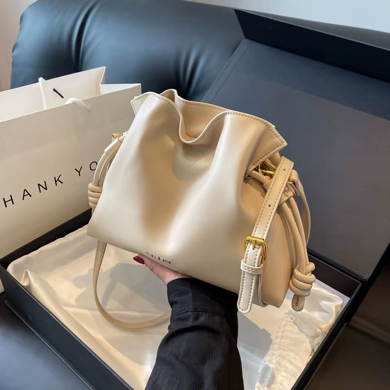 Women Pleated Bucket Bag Solid Color PU Leather Versatile Crossbody Bag Trendy Crossbody Top Handle Bag for Shopping Travel Work